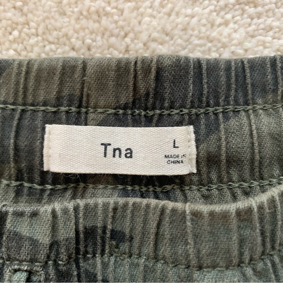 TNA Camo Shorts - Picture 3 of 3